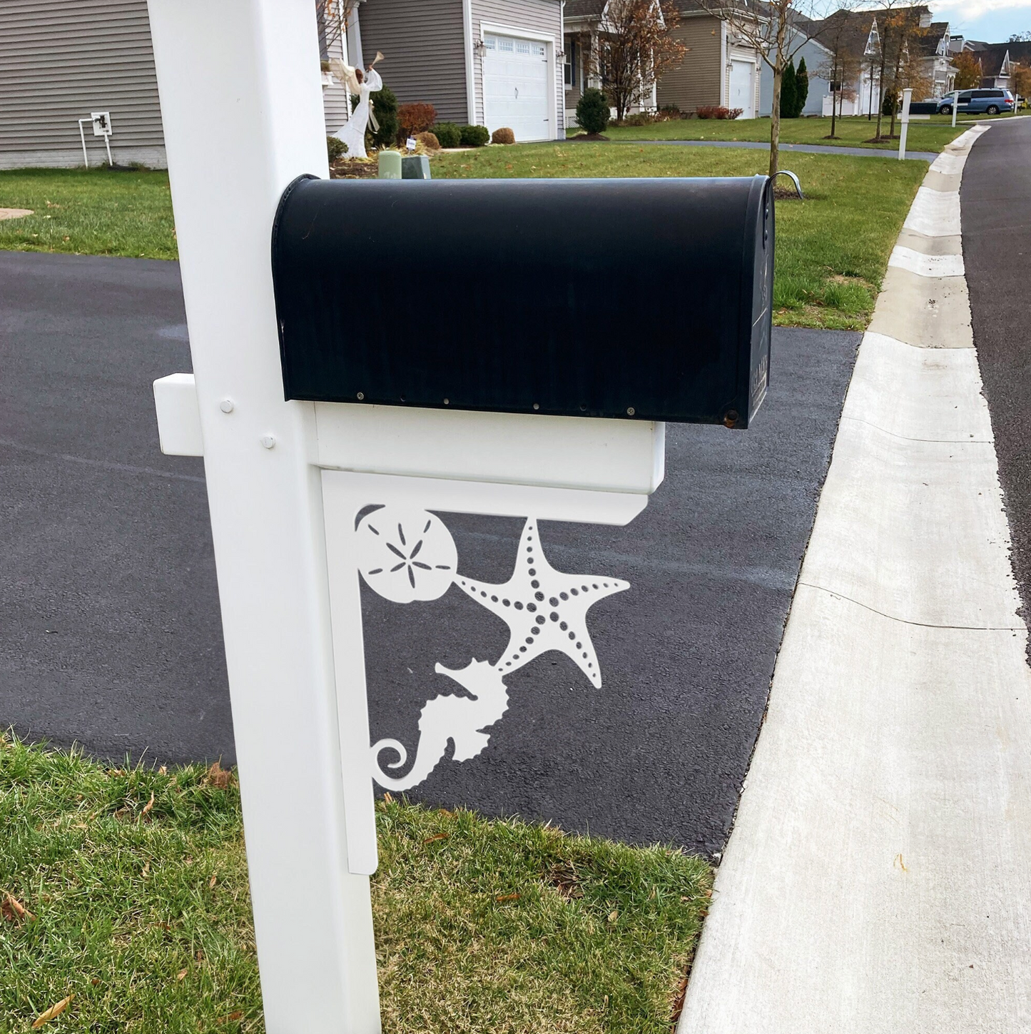 Beach Themed Mailbox Bracet, Seahorse, Starfish